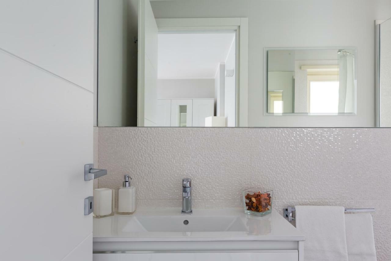 Penthouse 40 In Trastevere With Seasonally Jacuzzi Rome Buitenkant foto
