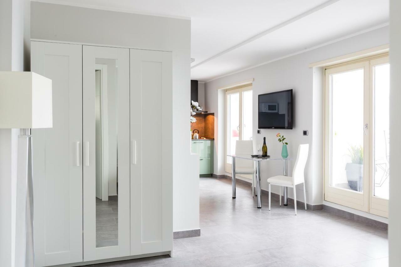 Penthouse 40 In Trastevere With Seasonally Jacuzzi Rome Buitenkant foto