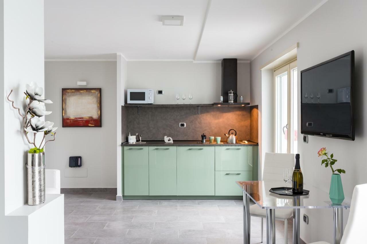 Penthouse 40 In Trastevere With Seasonally Jacuzzi Rome Buitenkant foto